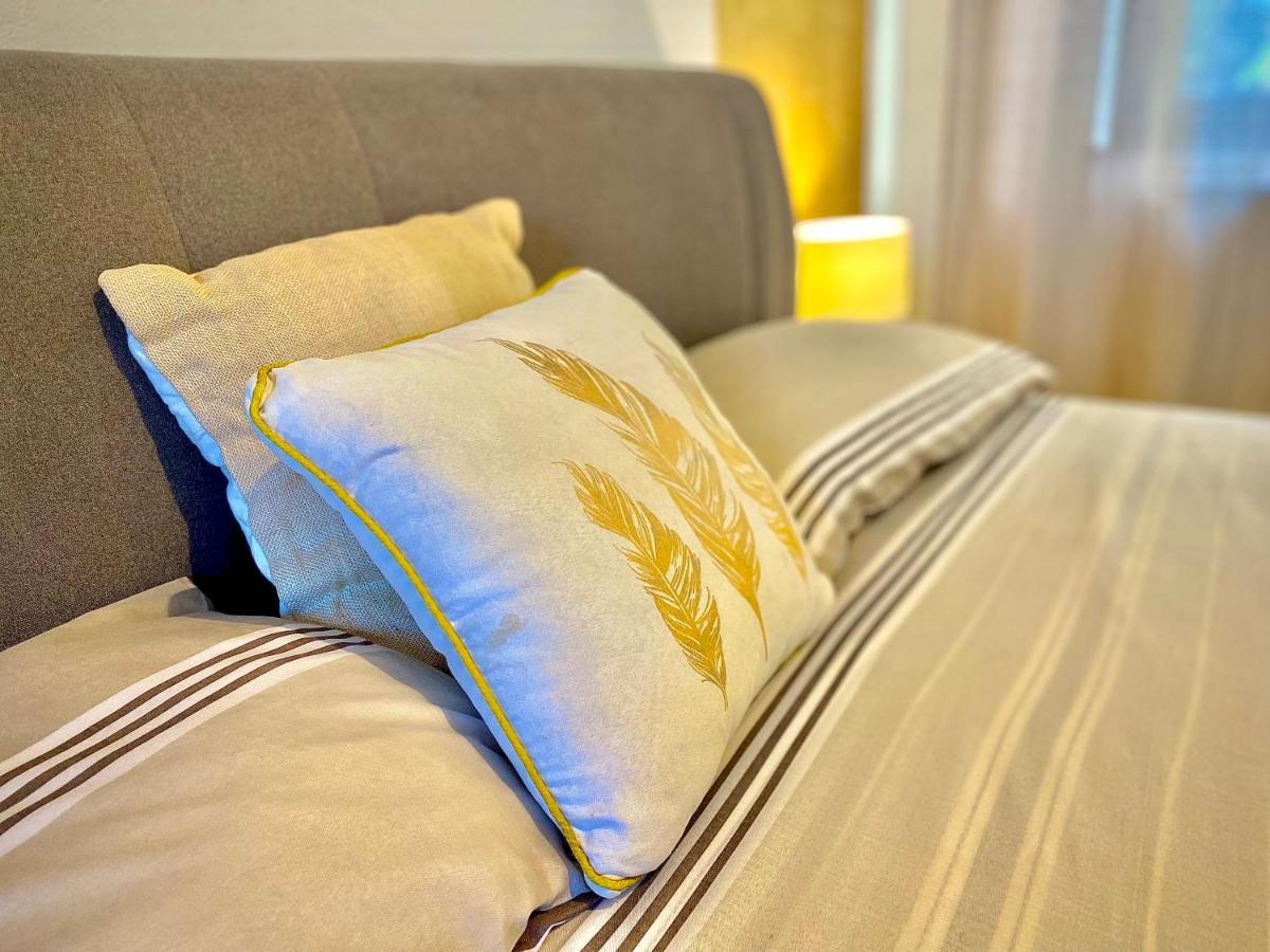 Golden Suite Marta Malpensa Milano-Laghi Busto Arsizio Exterior foto